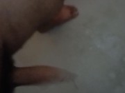 Disfrutando en el baño de un yo con yo  rico y delicioso pene 14/16