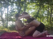Ersties: Heißer lesbischer Sex in freier Natur – meine Sammlung 2/16