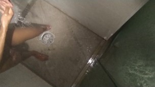 gozando gostoso no banho