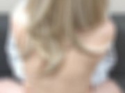 金髪ビッチギャルがピンクのエロいTバック履いたまま桃尻を揺らしハメ撮り - Screenshot 11 of 16 - 日本人