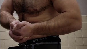 MUSCLE BEAR FLEXING IN JEANS!