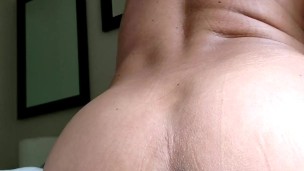 Morning farting ... naked