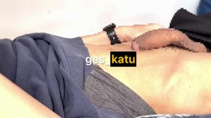 ges_katu 朝からベットでオナニー 見切れちゃってごめんね