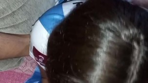Mi hermanastra me hace sexo oral en el partidl de Argentina vs Países Bajos
