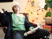 REAL LIFE NYMPHO MASTURBATES IN FRONT OF BF - SHE ASKS HIM TO CHOKE HER SO SHE CAN CUM - BIG ORGASM! 3/16