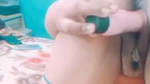 Me pongo cachonda con mi vecino