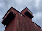 Couple exploring an old mine shaft and each other - RosenlundX - 4k 60fps 1/16