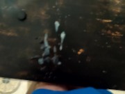 Поругался с женщиной и пошел мастурбировать на кухню, оставил на утро сюрприз 😈 15/16