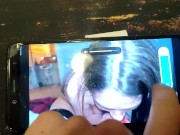 Поругался с женщиной и пошел мастурбировать на кухню, оставил на утро сюрприз 😈 4/16