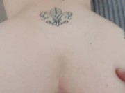 Se la chupo al vecino y no se aguanta las ganas de cogerme 16/16