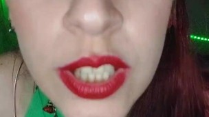 ShyyFxx NOVIA INFIEL le regala a su perrito obediente una experiencia inolvidable CUCKCOLD