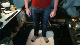 Full bladder explodes into my jeans and soaks my socks!