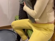 Lesbianas se tocan en público y después follan en baño público. 5/16