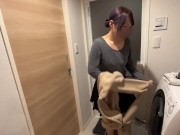 恵体新妻のオイルマッサージ　着替えからマッサージ風景を撮影 1/16