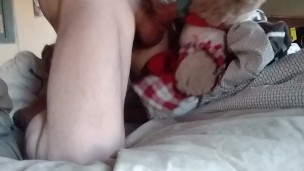 Good morning, bear snuck under the blankets up right! Dm me if you'd suck me off