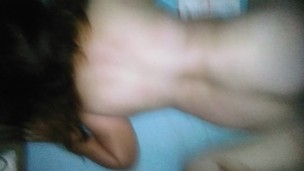 Cogiendo de lado con mi novia a la noche