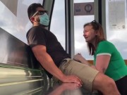 Mamada en Metro cable Medellin con una gringa 3/16