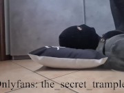 Pics backstage (preview, full video on Onlyfans) face trampling and facesitting 3/16