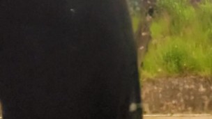 Pissing outdoor