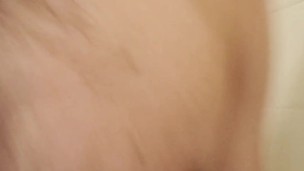 come with me to cum while I take a bath