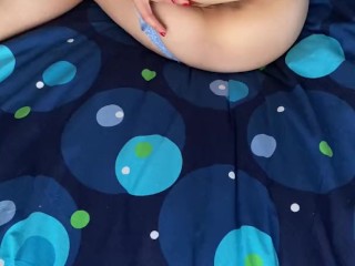 I like to caress my pussy when I wake up in the morning 🌞😉💕