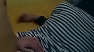 Le hago a un lado el Calzón y me la COJO