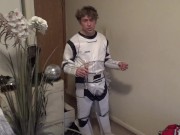 Halloween Party! Beer Spilled makes Maolo...