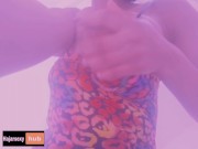 بغيتك تلوحو فوق بزازلي ، نحكو عليه ويمشي ويجي بين فرقة صدري 🔥 4/16