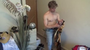 Vegas Exotic Dancer interacts with Crowd Naked & Hard!