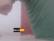 مشتهية زب كيدخل كولو و انا محنية بهاد لبوز كيمشي و كيجي ف ترمتي🤤 - Screenshot 3 of 16 - Mia Khalifa