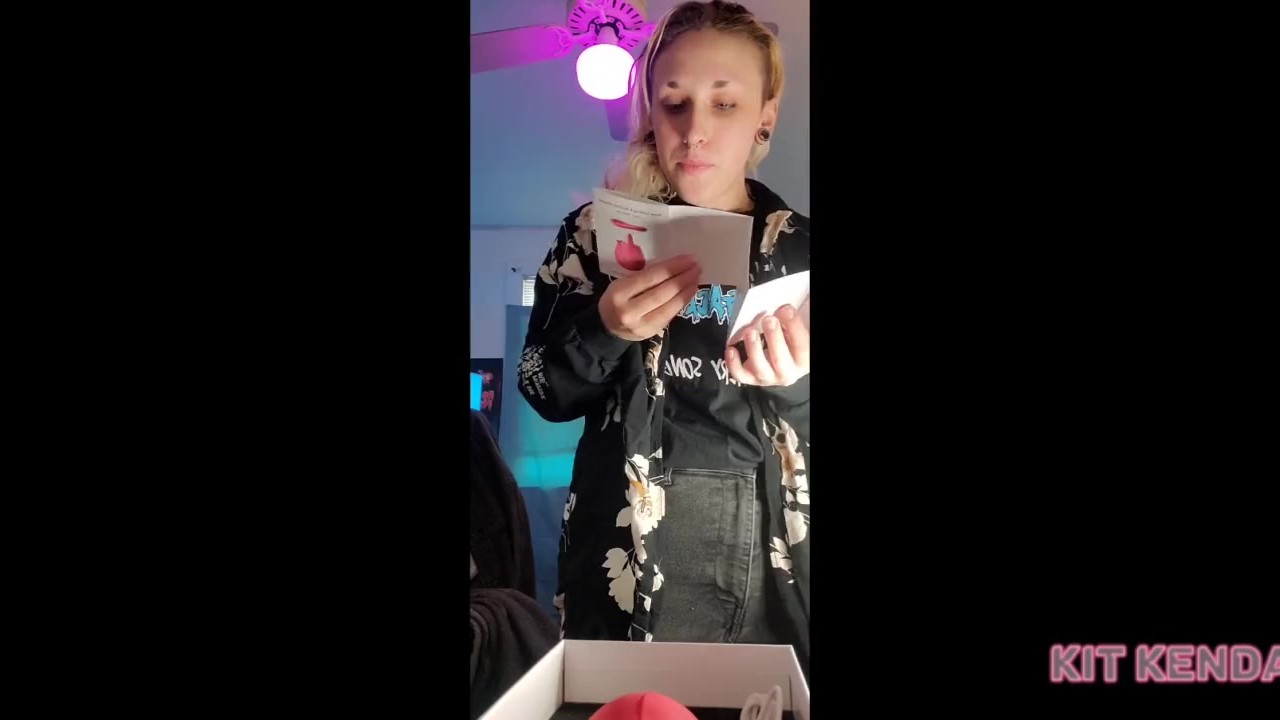 INTENSE FIRST TIME LIVE REACTION TO SUCTION & LICKING TOY
