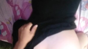 Culeando en la cama de mis primos mientras no estan