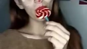 Lesbiana navideña disfrezada de reno