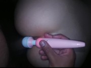 Desvirgando a culona mexicana y le pongo un vibrador para que no le duela, gime mucho 😈💦🔥 13/16