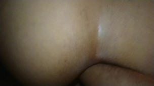 Milf puta, si masturba adentro de conchi y con un big dildo... Triple vaginal con creampie