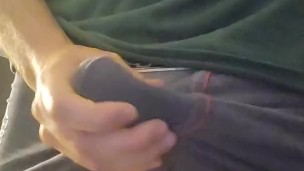 Adoro farmi guardare mentre tocco il mio cazzone, spero di farvi sborrare in tanti!