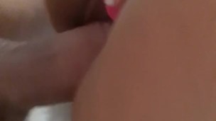 Milf puta, estrenando regalo de cumple... me gusta ser gatita y por la cola