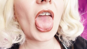 ASMR: eating exploding candy and jelly bears mukbang - giantess vore fetish pov