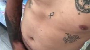 Ponerme a limpiar el depa. Me hace entrar en calor para lo que viene !!😏🌡🍆