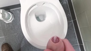 cum in public toilts