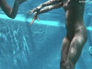 Pretty hot hotties Cruz and Jessica swim naked together 14/16