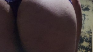 Playing With My Curvy Ass And Hips