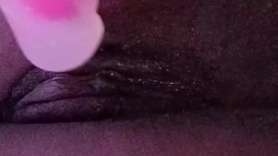 EBONY TEEN AMATEUR fucks herself with glittery pink dildo 💞