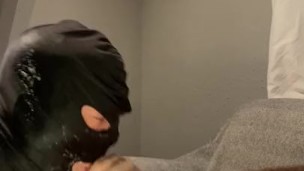 Quick sloppy head session for alpha male