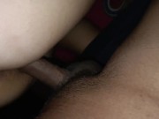 Follando al estilo de perrito. Pareja aficionada follando en primer plano. 2/16