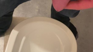 4 inch dick pissing
