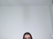 Выебал в Анал 19-летнюю Красотку и Спустил ей в Рот 1/16