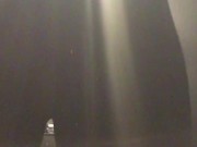 Писаю бритой киской в общественном туалете - Screenshot 15 of 16 - Kink
