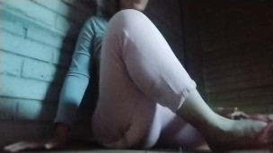 Masturbation avancée près de mes voisins travaillant sur le chantier