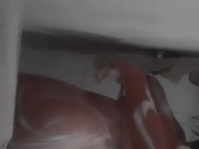 Bañandome